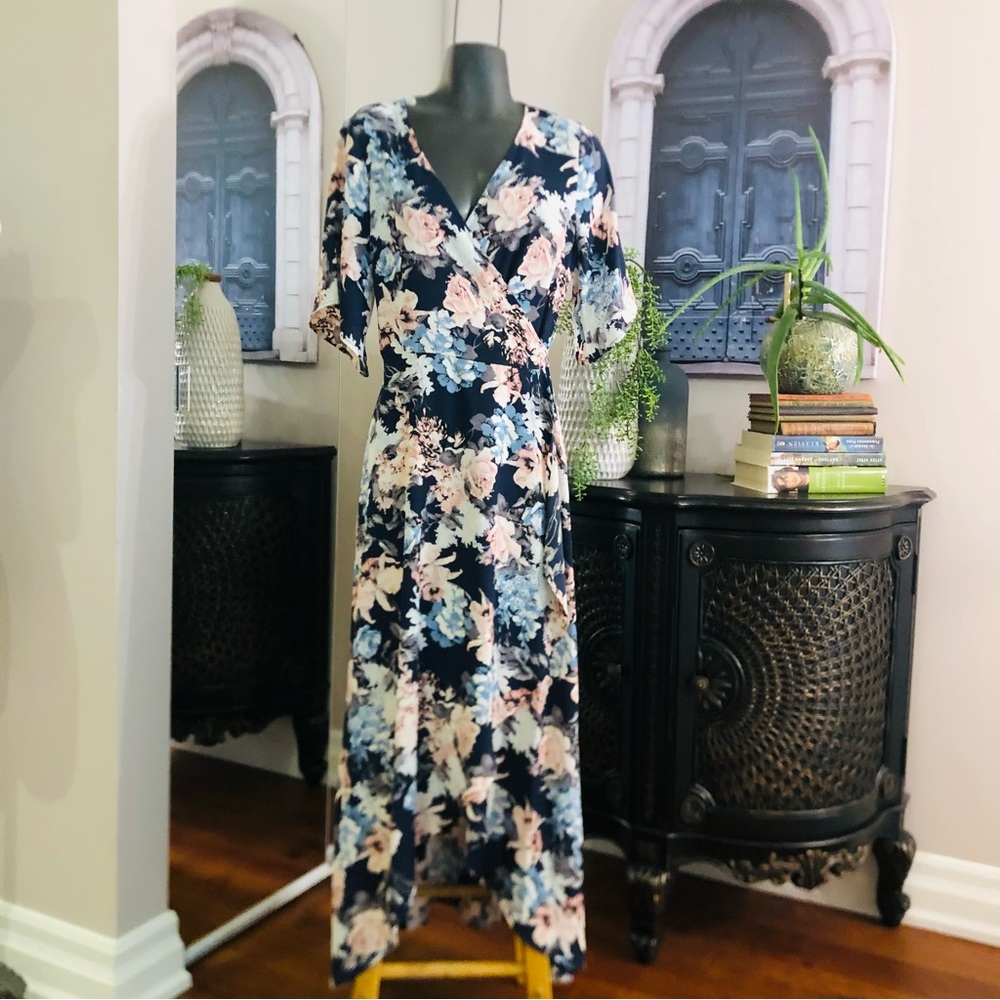 Peach love summer floral wrap long dress 
Sz S Navy light pink & blue roses